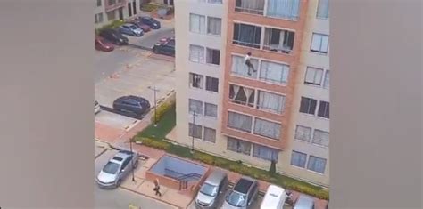 mujer se tira por la ventana valladolid|Un mujer muere tras tirarse por la ventana de su casa de Valladolid